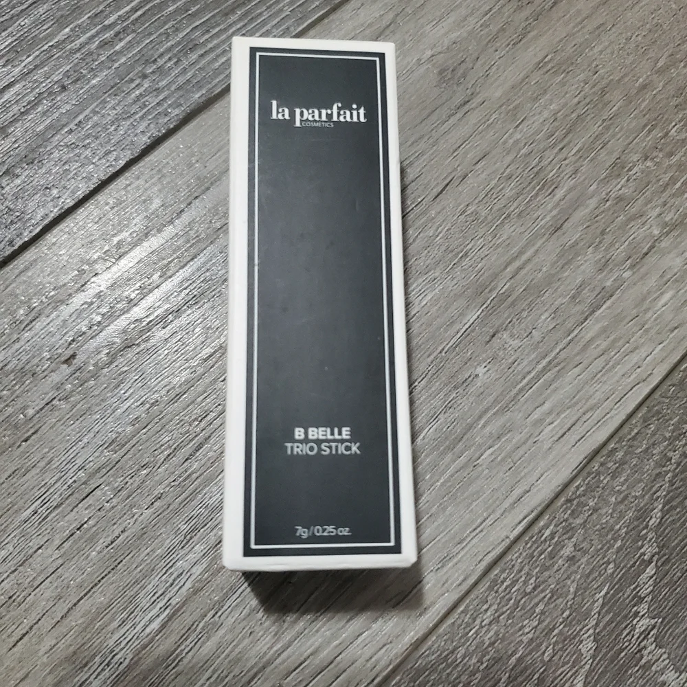 La Parfait Cosmetics B-Belle Trio Stick
